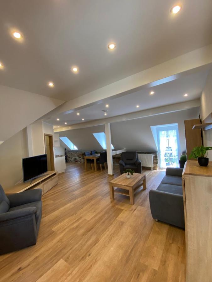 Ferienhaus Freimuth เมเซอนิค ภายนอก รูปภาพ